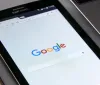 Google rivoluziona le chiamate: ora ci pensa l'AI