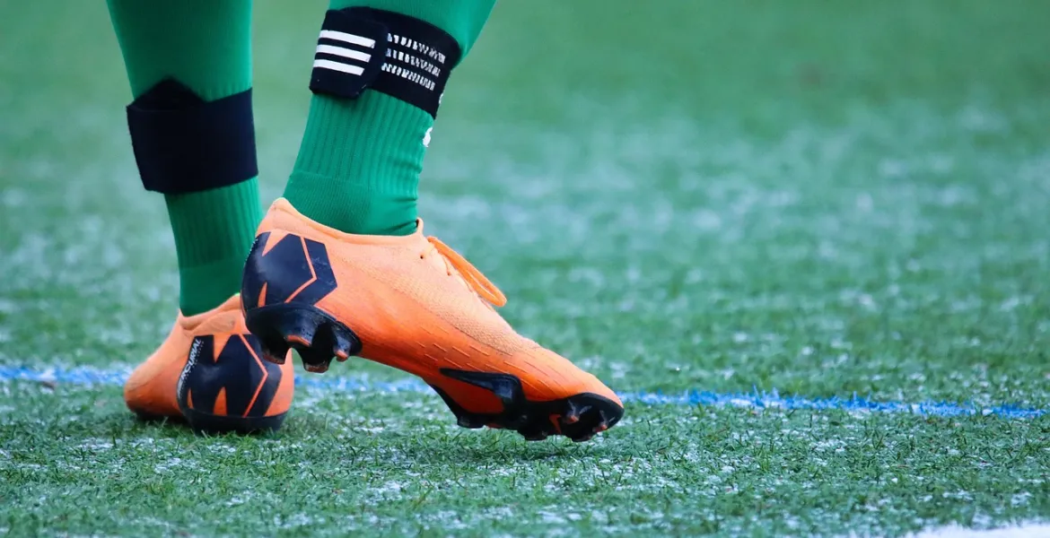 Rivalità tra Puma e Adidas: Sfida a colpi di magliette in Bundesliga