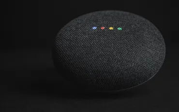 Dispositivi Google Home e Nest nel Caos: Comandi incompresi