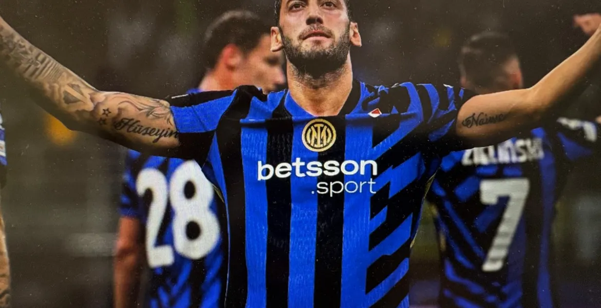 Hakan Calhanoglu ritorna e si espone sul futuro all'Inter