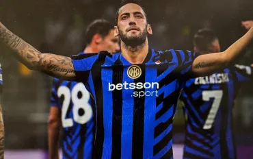 Hakan Calhanoglu ritorna e si espone sul futuro all'Inter