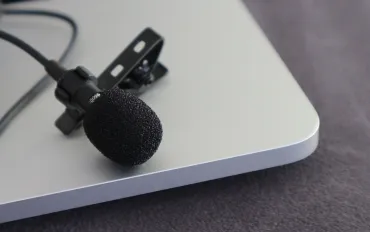 Amazon acquisisce Bee: Rivoluzionaria svolta nei dispositivi indossabili