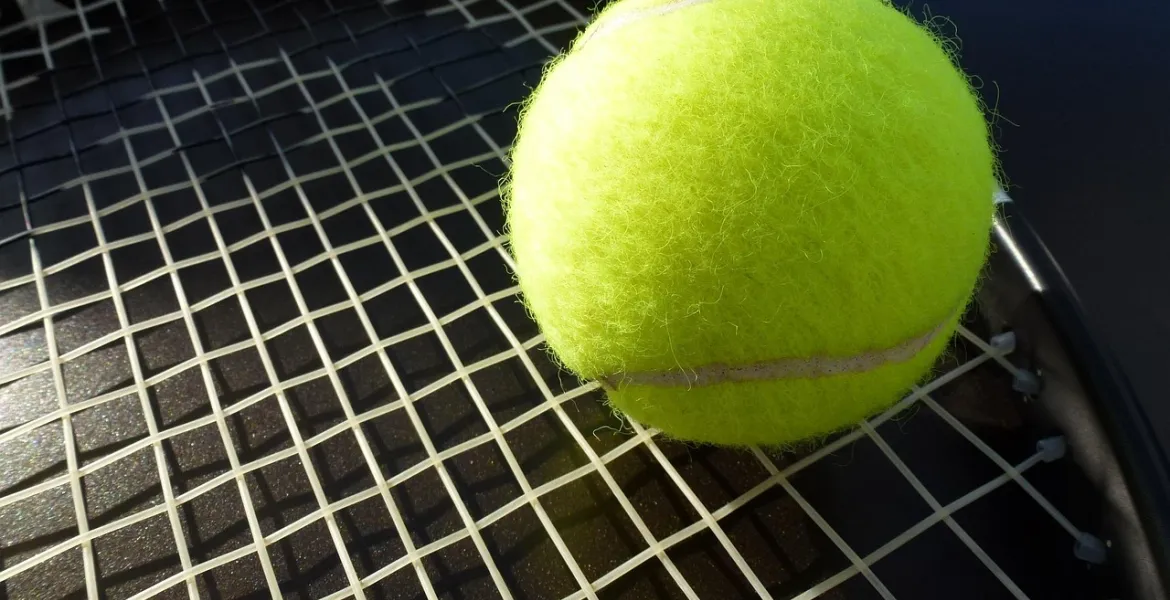 Emma Navarro avanza al terzo turno del WTA di Montreal