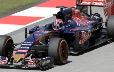 Max Verstappen critica la FIA: 'Non sono corse vere'