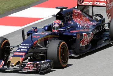 Max Verstappen critica la FIA: 'Non sono corse vere'