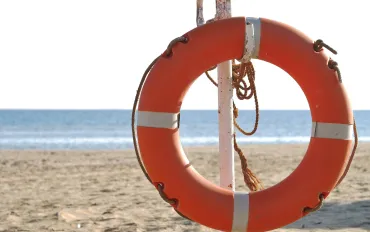 Eroico salvataggio: Andrea Stramaccioni infrange le onde per salvare due adolescenti