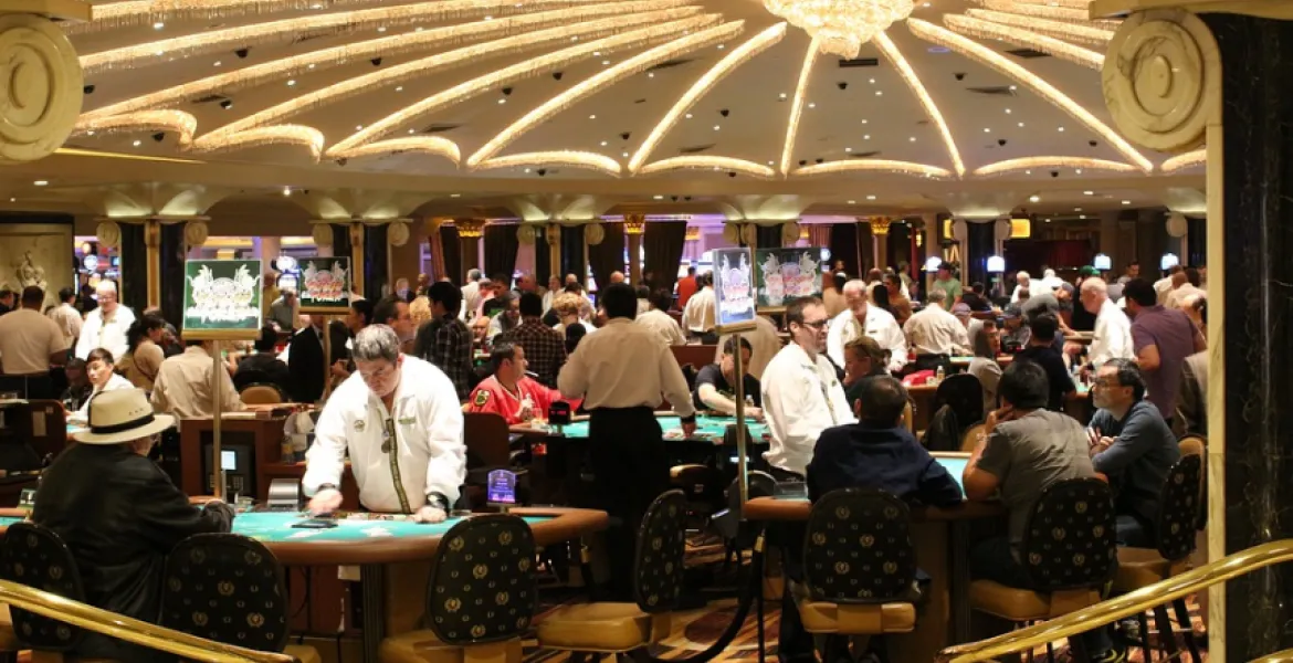 Casinò di Saint-Vincent, Baccega (FI): “Puntare sui tornei di poker”