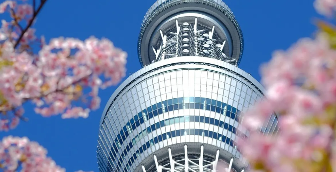 SoftBank: Dirigibili stratosferici per la telefonia mobile