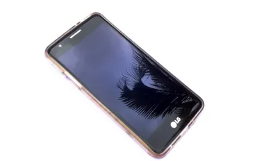 Smartphone LG causa incendio in Scozia: Risarcimento da £150mila