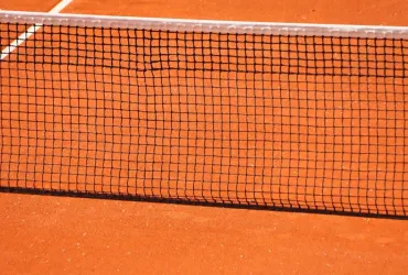 Jannik Sinner brilla a Cincinnati, Alcaraz lotta per avanzare