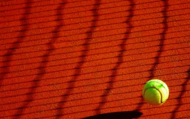 Sospesi due promettenti tennisti cinesi per corruzione