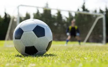 Calciomercato in tempesta: i club della Serie A protagonisti di trattative avvincenti