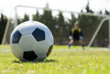 Calciomercato in tempesta: i club della Serie A protagonisti di trattative avvincenti