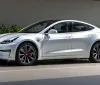 Tesla potenzia i suoi modelli Cinesi con assistente vocale AI