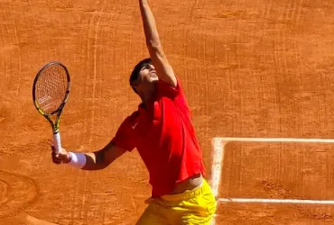 Alcaraz Sfida Sinner: Brividi e Rivalità agli US Open