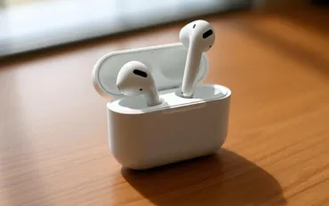 Apple: Nel 2025 arrivano gli AirPods Pro 3 con monitoraggio cardiaco