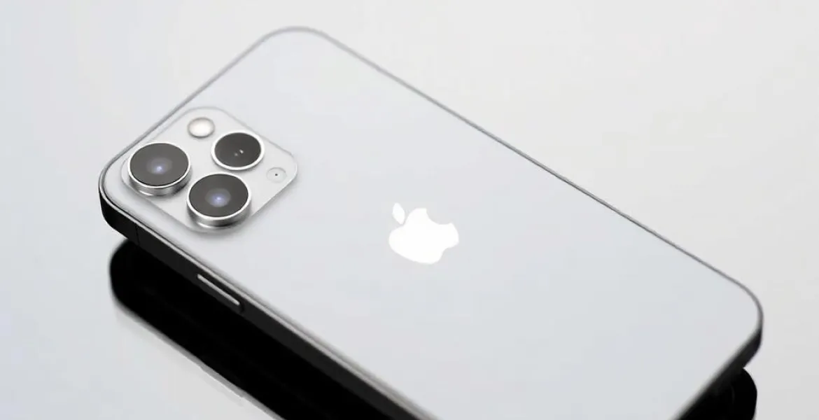 Apple riduce le emissioni dell'iPhone 12 per placare la Francia