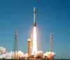 Nuovo decollo Falcon 9: SpaceX lancia 24 satelliti Starlink