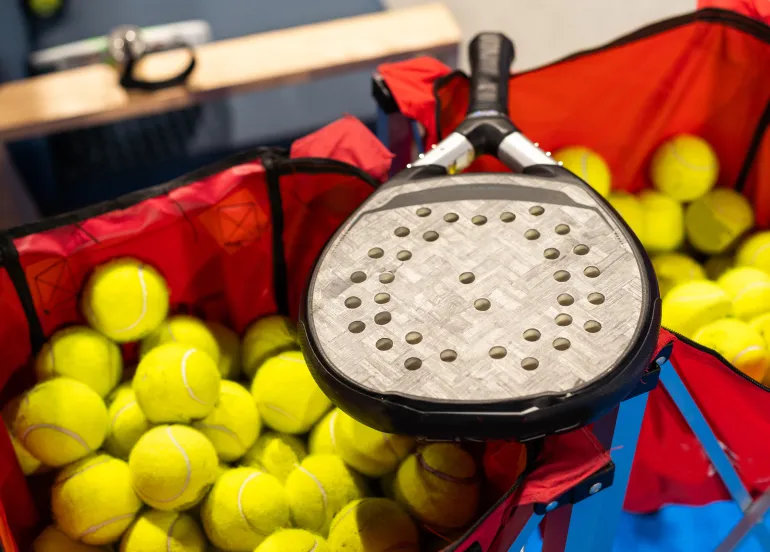 Arjen Robben, dai tiri a giro al Padel!