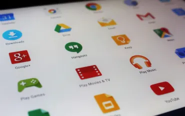 Vecchi Pixel rinascono: Nuovi interfaccia e funzioni AI