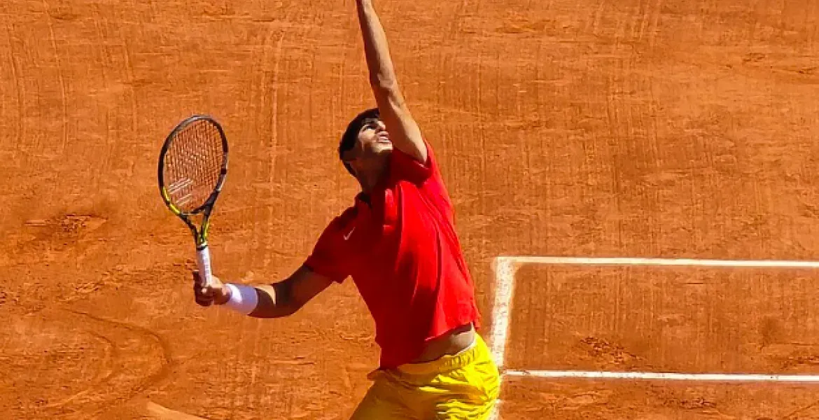 Alcaraz riconquista la vetta del tennis mondiale: Sinner scivola dopo 65 settimane