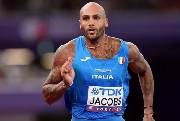 Marcell Jacobs avanza alle semifinali dei 100 metri ai mondiali di Tokyo